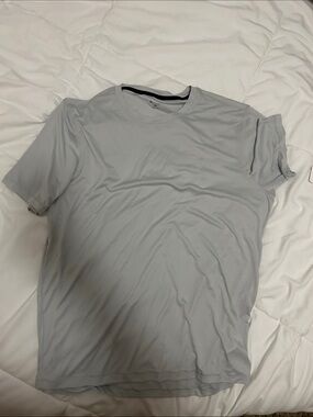 Men’s Light Gray Performance Short Sleeve Crew Tee